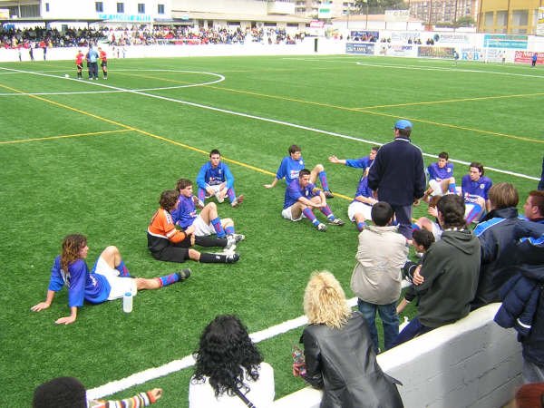#Buscantalsrxius MIC 2005, xerrada de Pedro Dólera al descans de la semifinal entre <a href="/CBTERLENKA/">Club Barcelonista Terlenka</a> i Brasil #elprat #mic