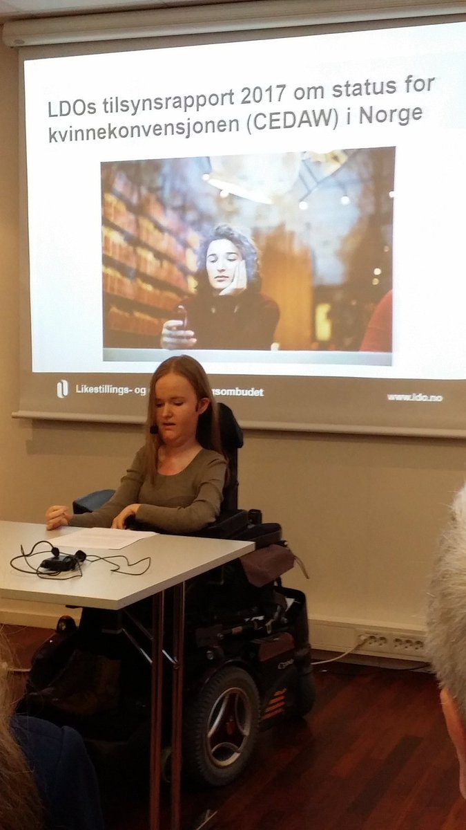 "Kvinner med funksjonsnedsettelser blir dobbelt utsatt for diskriminering i arbeidslivet og for hatefulle ytringer" @Synne_ler <a href="/Ungefunk/">Unge funksjonshemmede</a>