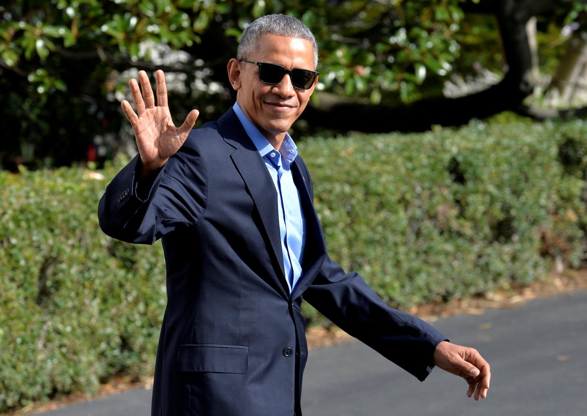 AlgoPolitic's tweet photo. A look at President Barack Obama's most hilarious, yet inspiring moments (Wa... https://t.co/t7qB8Nt8KM #trending https://t.co/1SRH9dPs3p