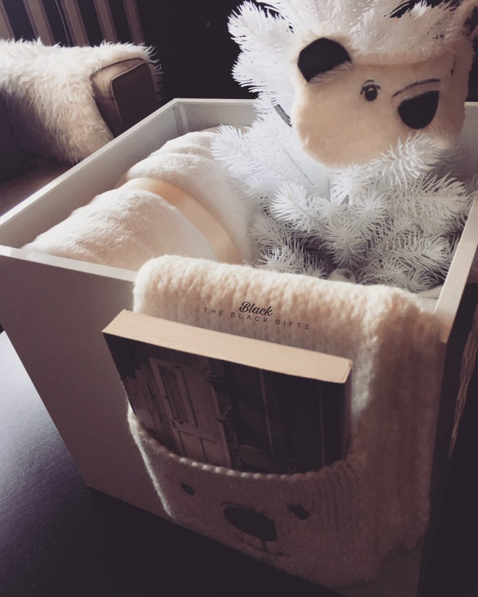 #بوكس_الشتا ➰ 
الحمدالله دن😌🏴
For order what's, +971506560151 🖤🖤🖤🖤🖤