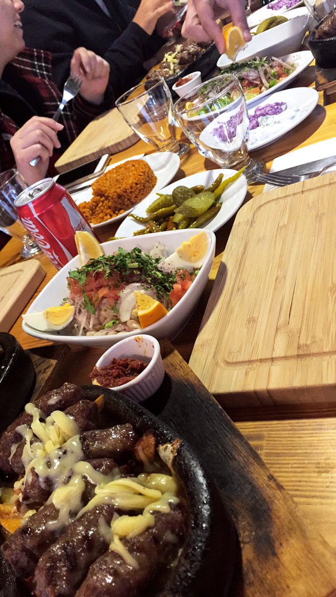 En sevdiğim mekan! En ilgili işletmeciler 🙏🏻 (@ Lipa Köfte &amp; Čevapčiče in Kartal, İstanbul) swarmapp.com/c/9TGWqSo4IYB