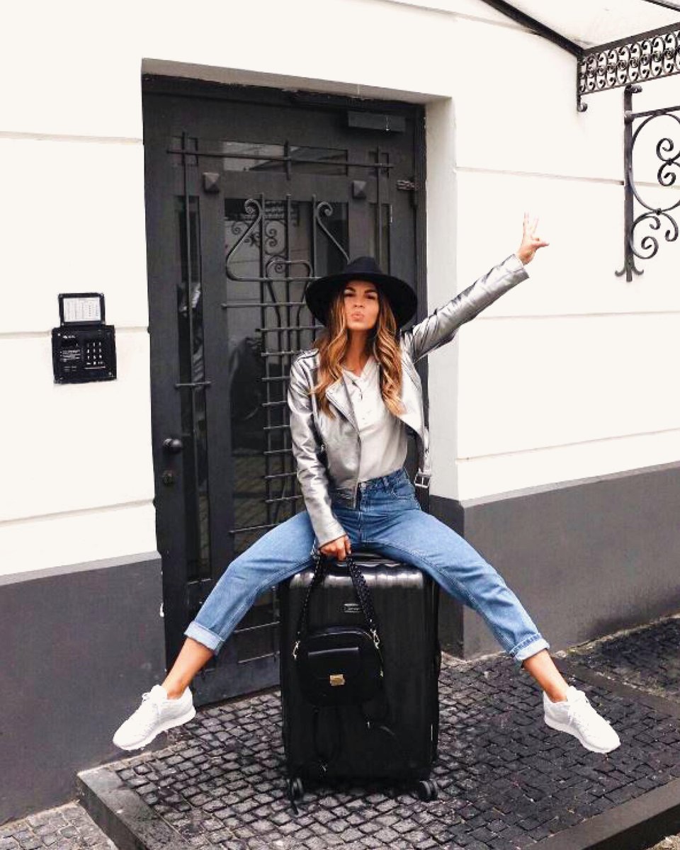 MySamsonite's tweet photo. Step into the spotlight with #LiteCubeDLX #MySamsonite https://t.co/4TIj2XhM8T