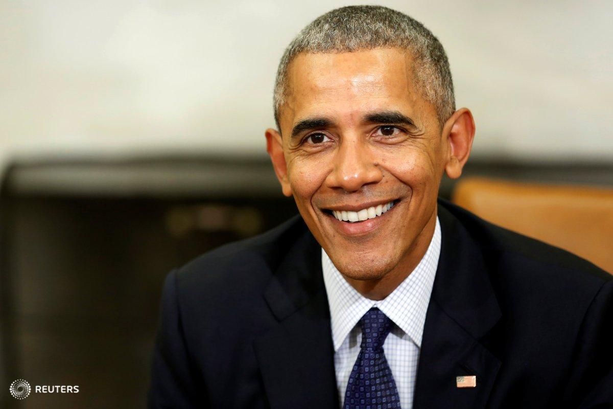 New York Daily News (@nydailynews) on Twitter photo Americans view <a href="/POTUS/">President Donald J. Trump</a> Obama favorably but are divided over his legacy, poll shows nydn.us/2ic9Zmd Americans view <a href="/POTUS/">President Donald J. Trump</a> Obama favorably but are divided over his legacy, poll shows nydn.us/2ic9Zmd