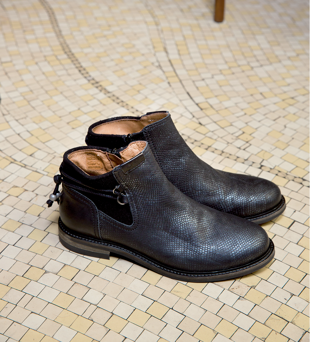 PLDMshoes's tweet photo. The Nobly Urs completes any outfit. #TuesdayShoesday https://t.co/7uB3ib7Ug6