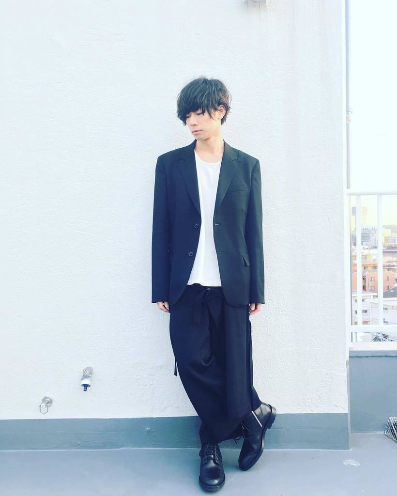 Alexandros 昨日は日本で取材 ほぼ同じ服だけど気温が全然違います 洋平 Yohjiyamamoto Kanata Saintlaurent T Co 3vpbu1weza T Co 78eq5bn0q7 Twitter