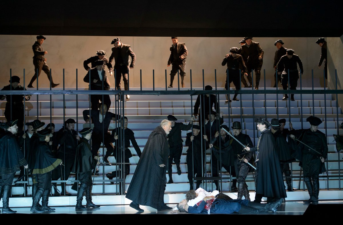 Don Carlo will be on stage from 17/01 till 12/02, discover more and buy your tickets right now on our website bit.ly/29GbTYr