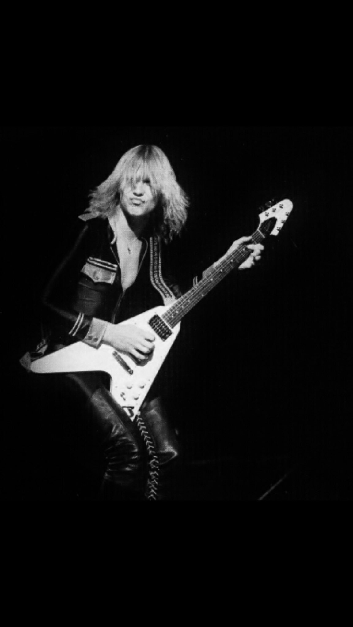     3         1                        ^ ^  o +..:Happy Birthday Mr.Michael Schenker o +..: 