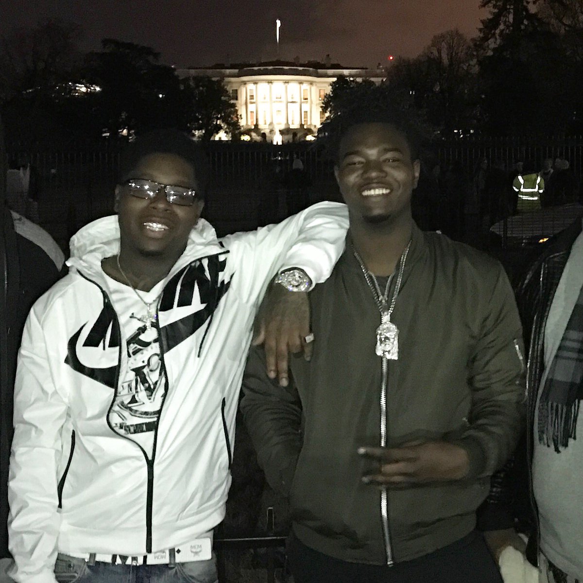 CMM2XONCAIN's tweet photo. hey TRUMP🗣them "CAINS" in your back yard😂💪🏽 https://t.co/1Lrlw0Tv1u