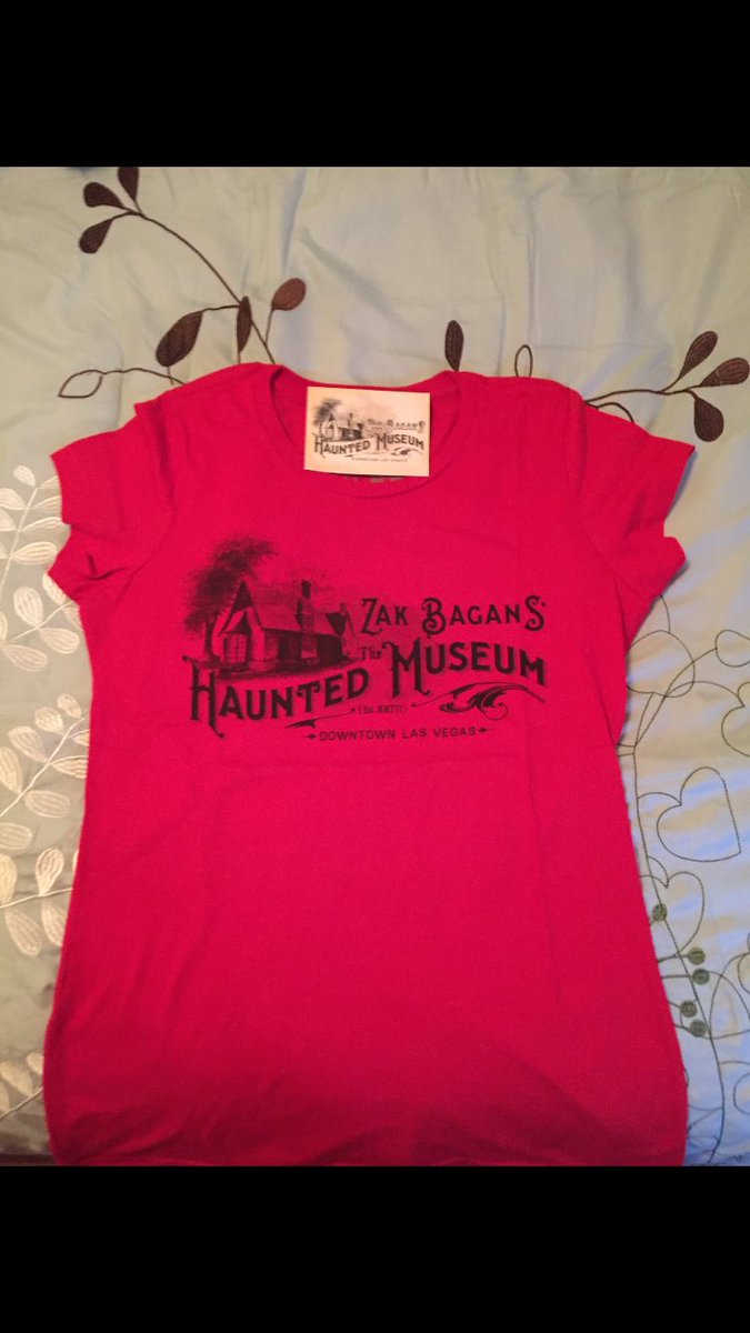GACTrippin1970's tweet photo. @GACpossessions @hauntedmuseum I love my @hauntedmuseum t-shirt #HauntedMerch https://t.co/H2LTogrj71
