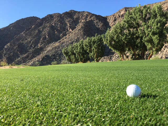 FOREscratchGOLF's tweet photo. What's fastest - riding a cart, walking, or a GolfBoard? https://t.co/XOFcMINppd https://t.co/m7RpTjzKYJ
