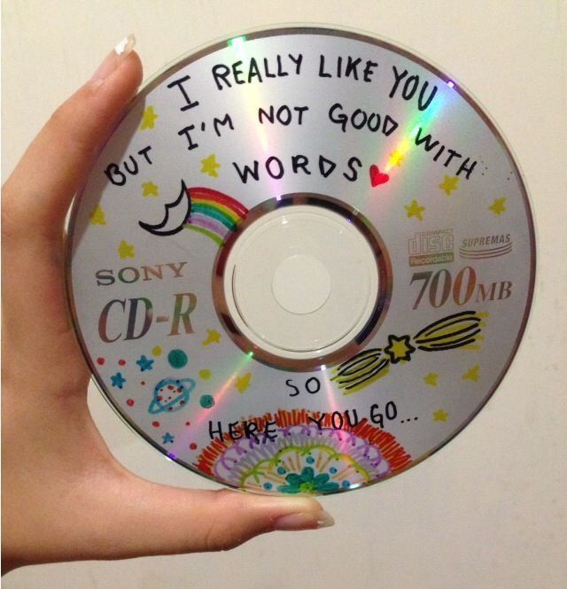 Raine4ver's tweet image. If someone ever made one of these for me it'd make my heart so happy