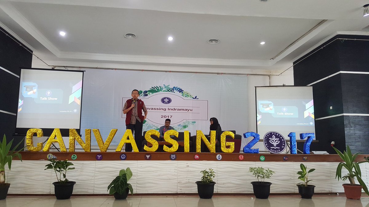 IKADAbogor's tweet photo. Prof. Dr. Yonny Koesmaryono, MS adalah alumni dari SMAN 1 Sindang Indramayu

#IPBGoestoSchool
#AyomasukIPB
#AyopilihIPB https://t.co/ApvPU6Kn4T
