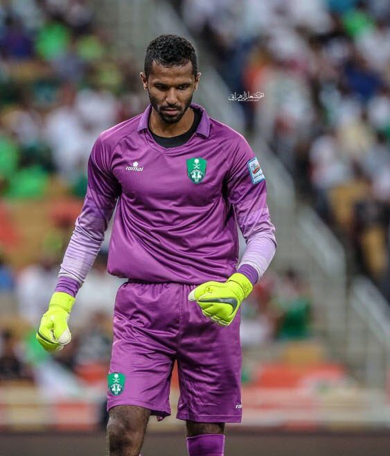 Rabanalsafena's tweet photo. الكابتن محمد العويس ..
ينتظر 60 الف عاشق في الجوهرة ..
في المباراة المقبلة أمام #الشباب ..
#رسميا_محمد_العويس_اهلاوي ..
#الأهلي ✌🏻️💪🏻💚 .. https://t.co/LnXFPw0Pch