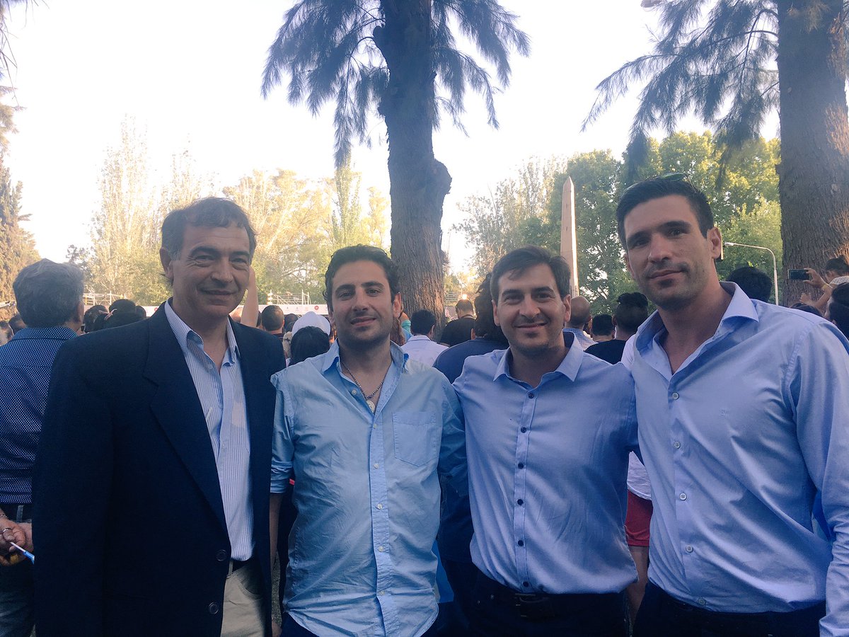 rodoabenitez's tweet photo. Presente en los festejos por el Bicentenario del Cruce de Los Andes. #200vecesmaslibres https://t.co/qhgYlocWWj