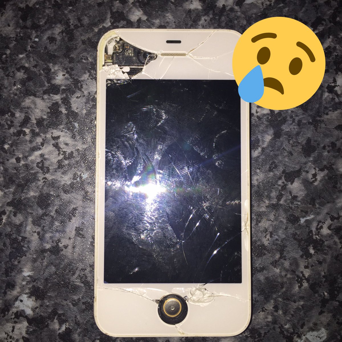 irsphonerepairs's tweet photo. #iphone4s #repair https://t.co/t0eTWqLOdi