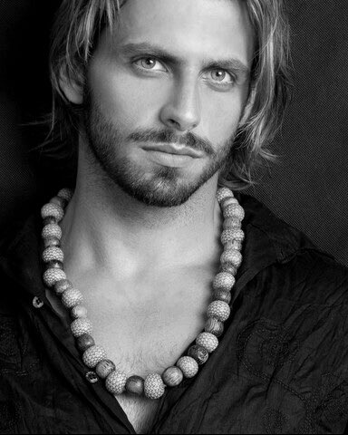 drewsgemeu's tweet photo. 8- Jason DiLaurentis como Henri Castelli https://t.co/mJlpGXpXHb