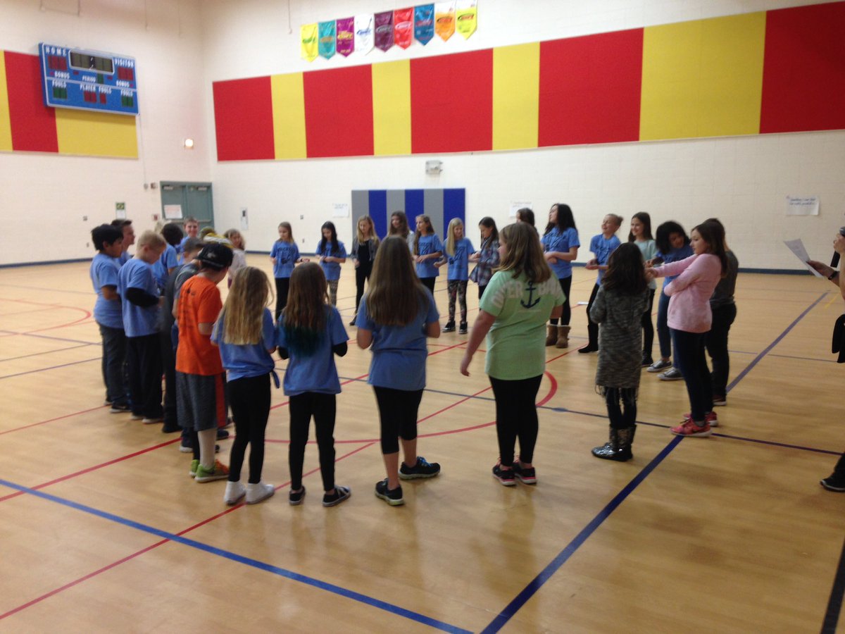 mrsdoll4's tweet photo. Learning to be leaders at Project KC! @kanelandkst https://t.co/ryazizJ76p