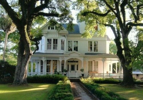 Bailey_bSe's tweet photo. My financial goal is to own a lovely southern home with a black lab and a big closet! #MakeFinanceFunAgain @pirateDECA https://t.co/xyaDYIpvKr