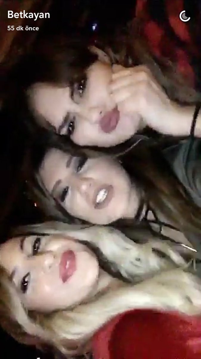 KOhazal__'s tweet photo. Ya kadın seni yerim 👸🌸😍  #hazalatabek #kismetseolur #rabiakaraca #melisbusebetkayan https://t.co/UExaCHRpA0