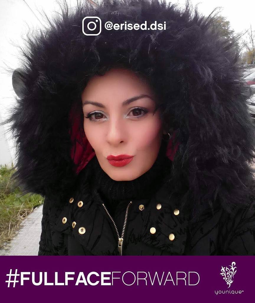 Younique_Corp's tweet photo. Congratulations to @erised.dsi, today's #FullFaceForward winner! 😘 She's rocking the new l… https://t.co/hnWNWJ5RdE https://t.co/imTxyAGoa7