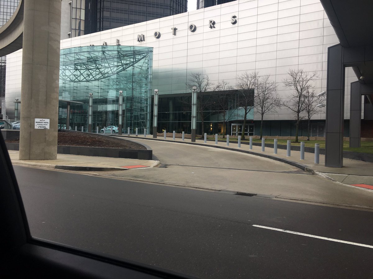 STisdale1's tweet photo. Amazing day in #Detroit with Rainworks Omnimedia Founder Gail Vida Hamburg. #charleswrightmuseum ! Stay tuned! Exciting announcements coming https://t.co/lCCs3sTrCC