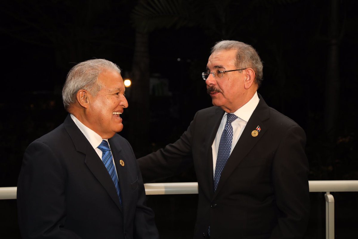 GobiernoDanilo's tweet photo. Presidente @DaniloMedina recibió a los Jefes de Estados y de Gobierno de la #CelacRD2017. 
https://t.co/7MKNh402kR https://t.co/I4673zHyYs