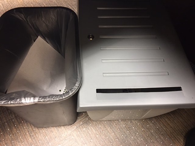 isigmaonline's tweet image. Remove trash bins from under desks &amp;amp; replace w/shred bins to reduce odds of sensitive data ending up in the trash. @Corodata #dataprivacyday