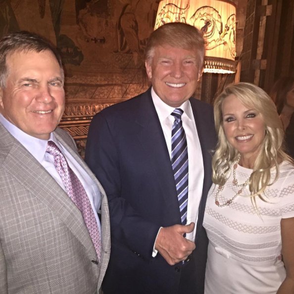 TheOpenField_'s tweet image. Donald Trump and the New England Patriots - Why This All Matters

@mikeyfowler18 on the power of branding. 

READ: bit.ly/2jbUWWU