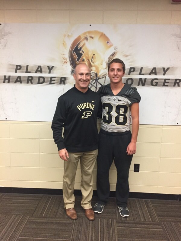 ZacC23's tweet photo. Excited to announce that I will continue my academic and football career at Purdue University! @BoilerFootball @JeffBrohm @CoachTonyLevine https://t.co/t6QzI8qGI6