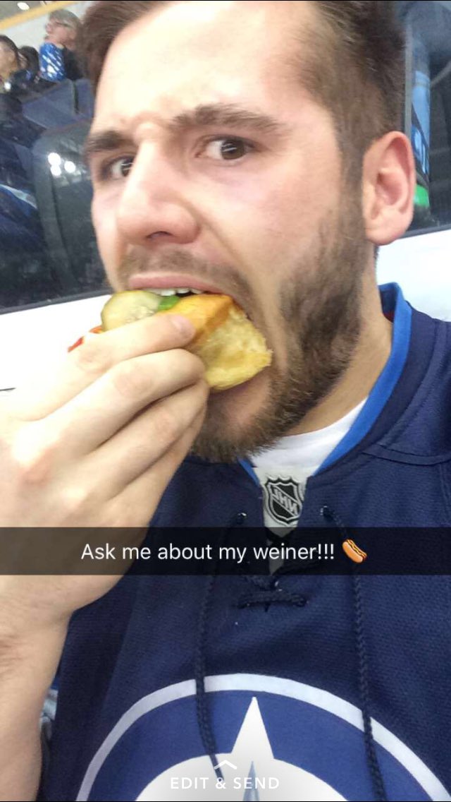 matthanksy's tweet photo. Love me some #JetsDogs #GoJetsGo @NHLJets https://t.co/w0vxI7xDw2