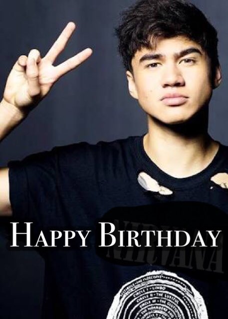 Happy Birthday Calum Hood!   