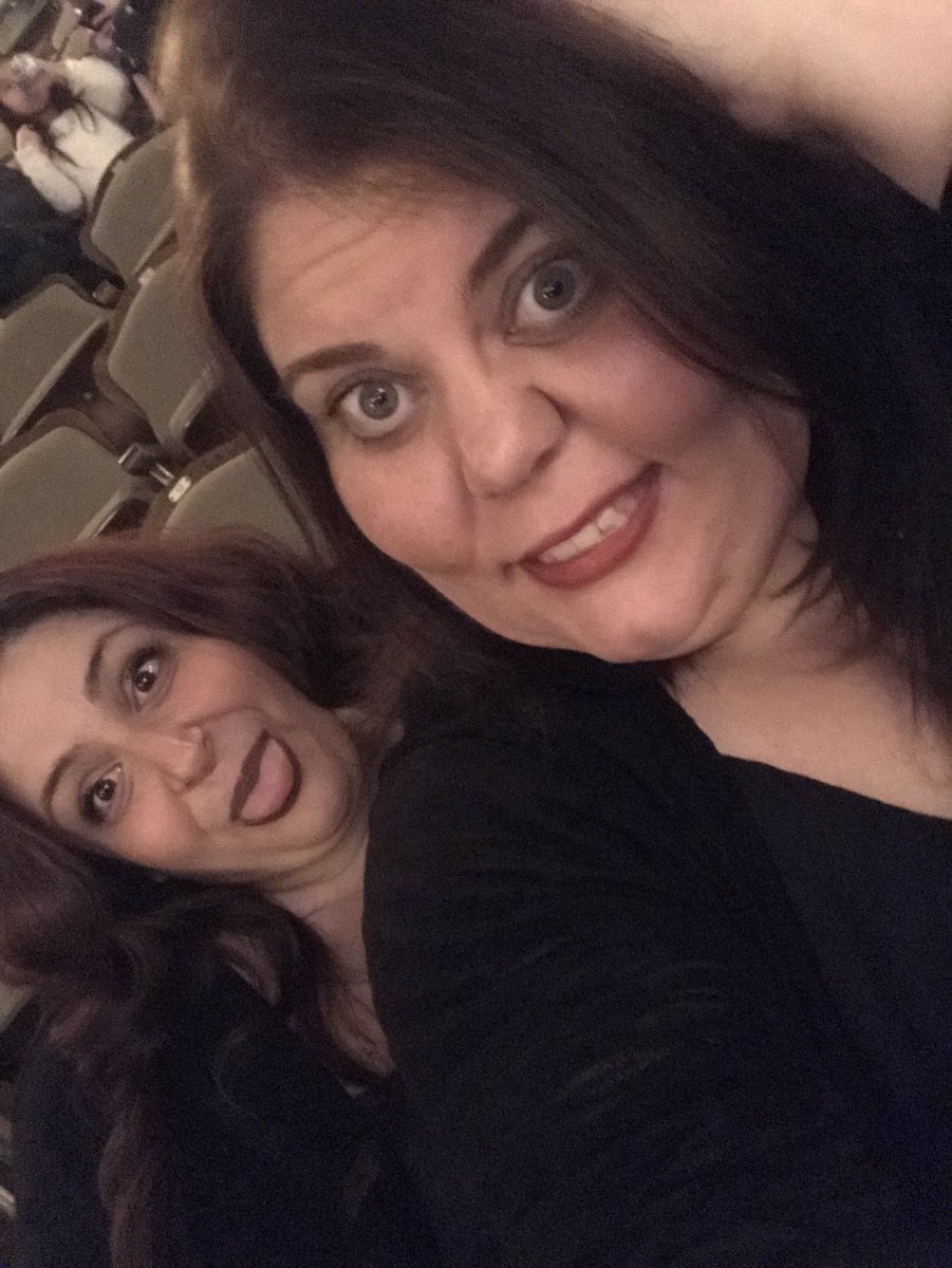 VSeidel1984's tweet photo. Hey dolly! @iamValC we're up in the balcony on the left #dontworryyoullhearus #brooklyn #wegohard #muffins #meetusoutside @msottile1204 https://t.co/xhvVCsfVeD