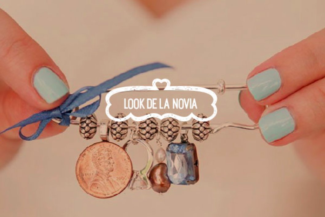 studiofilms's tweet photo. El look de la #novia debe llevar algo viejo, algo nuevo, algo prestado y algo azul. Conoce su significado -> https://t.co/gReMza8b19 👰💍#boda https://t.co/RwyomjkJS8