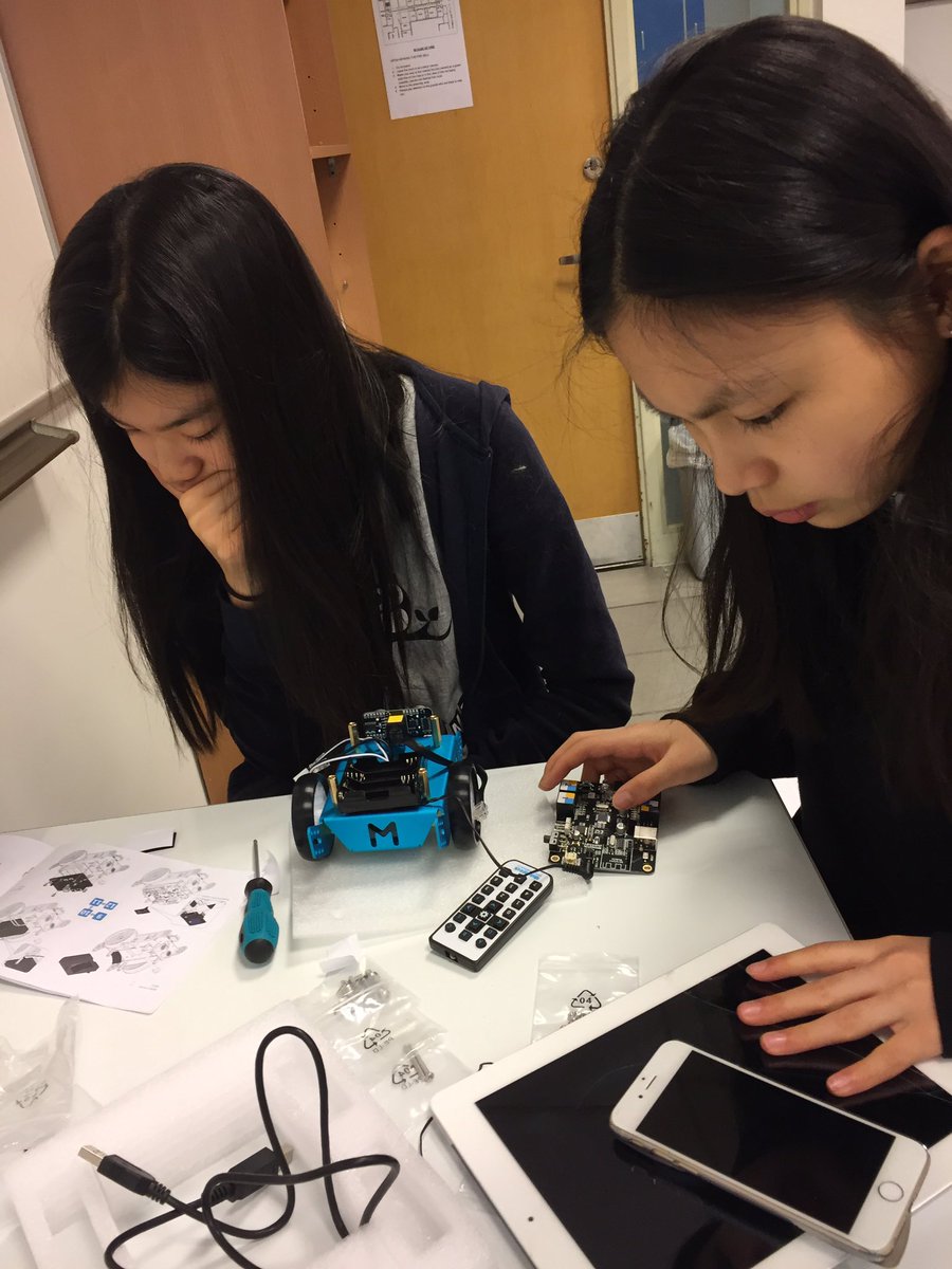 DrJonHill's tweet photo. #1day #MBot student-centered learning at ISB! https://t.co/NCQwavK7Vi