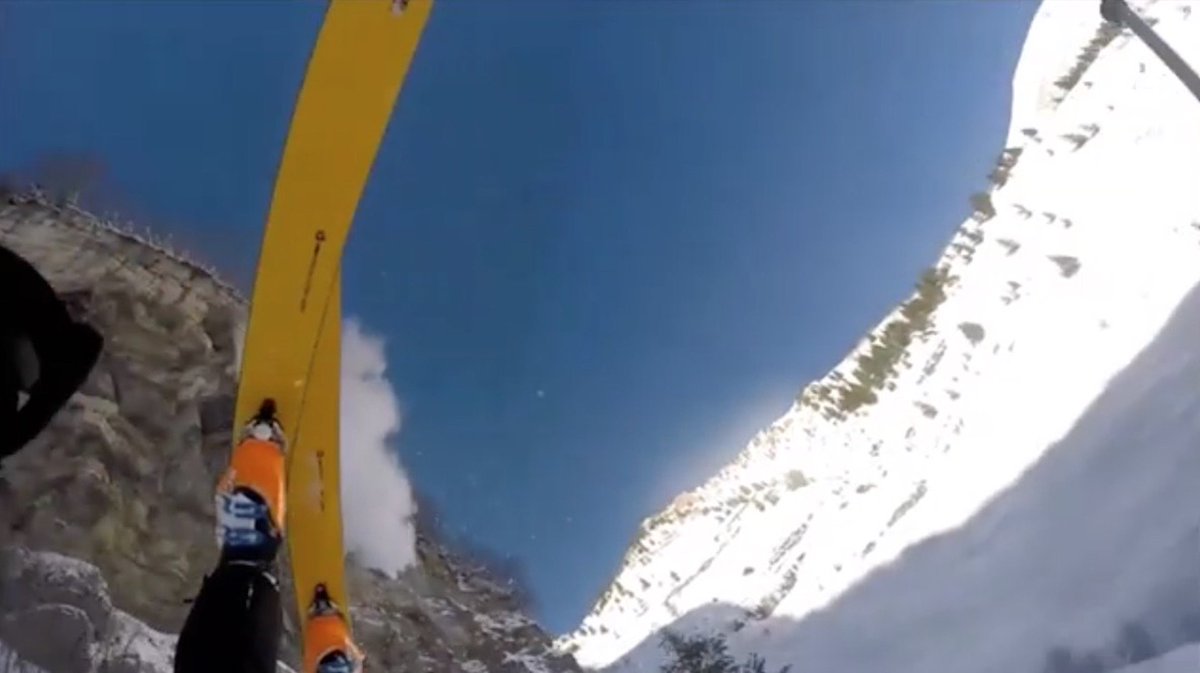 VIDEO: Skiing guy flies off cliff, lives to tell the tale deadsp.in/Mr7Cvcj