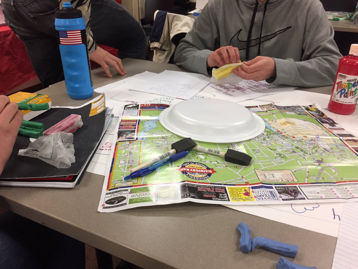 Four_Bulldogs's tweet photo. Just talked to some mentors and alumni to refine and recreate our idea! #Documentingtheprocess #IDEA2017 https://t.co/Y6tM5QZeHQ