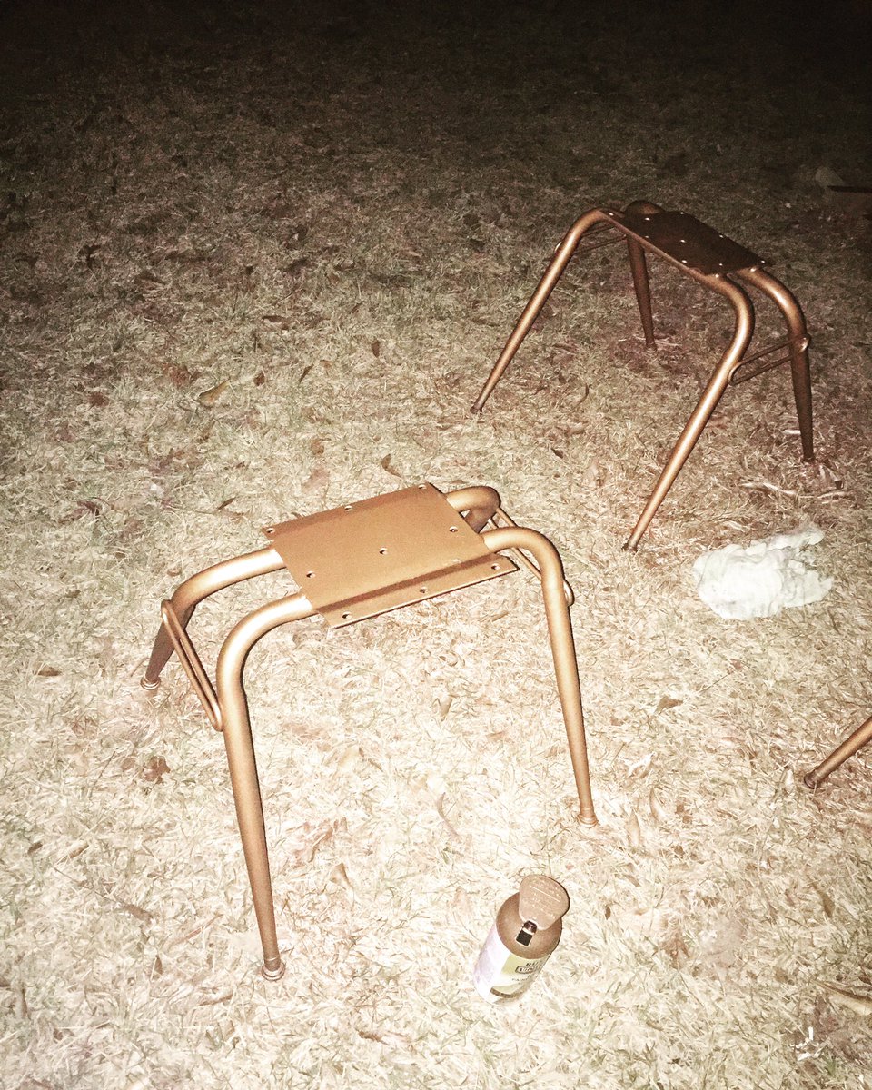 jv8er's tweet photo. Night time spray painting! #DYI #PROJECTS https://t.co/I9VzfHLho5