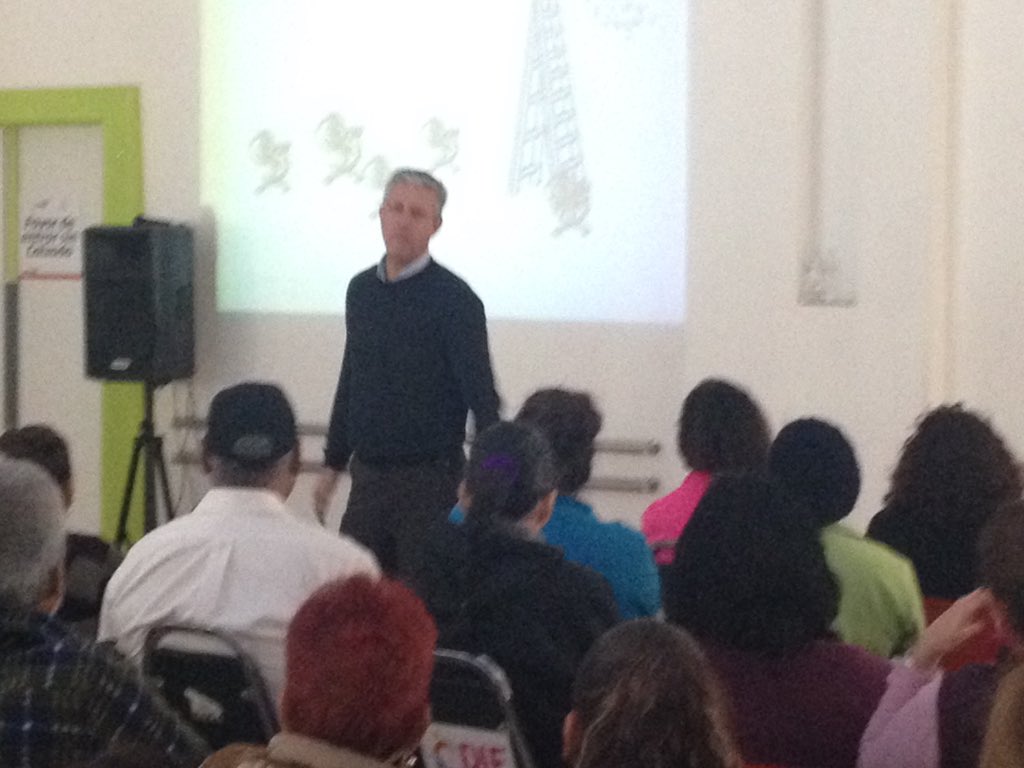 creedifdgo's tweet image. Personal del CREE recibe curso  &quot;introducción al valor de servir&quot; impartido por Mtro. Miguel Duarte del área de valores de @DIF_Durango