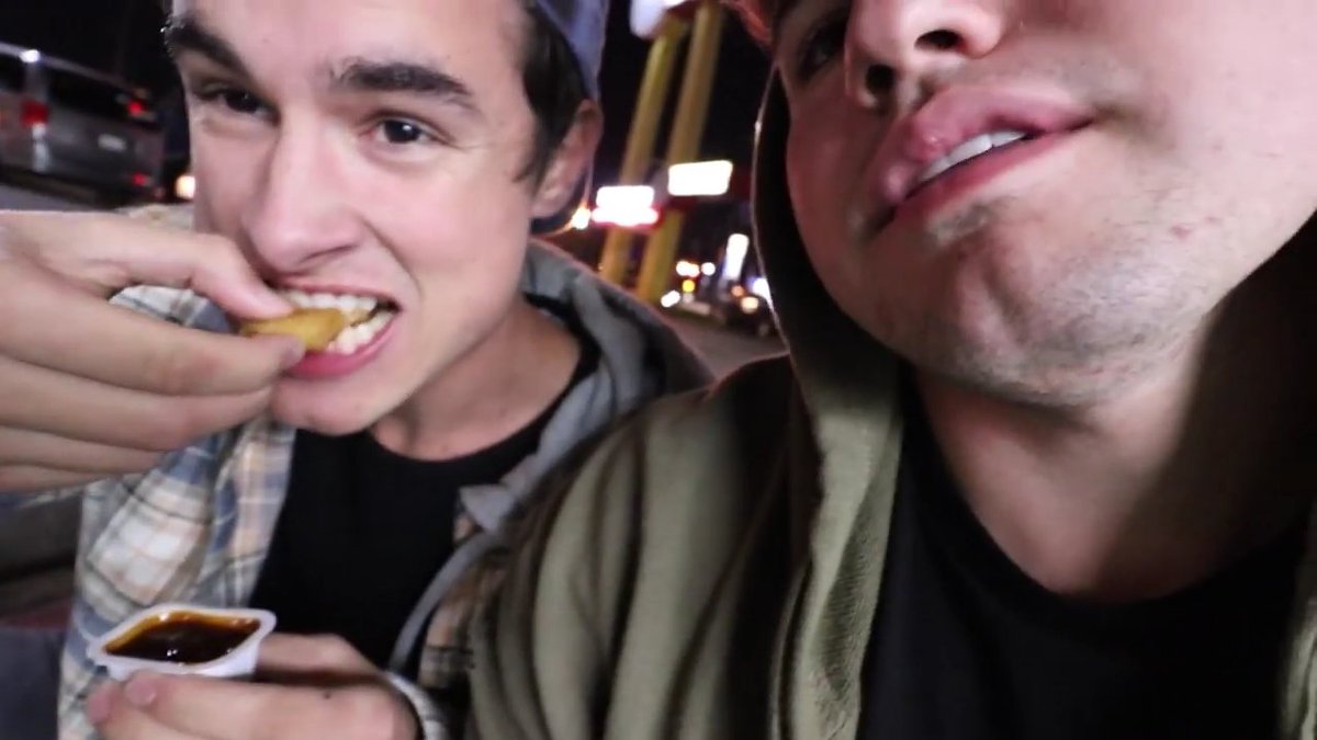 othersidegrier's tweet photo. 🌼protect kian and jc friendship at all cost🌼 https://t.co/9DfJkXrwco