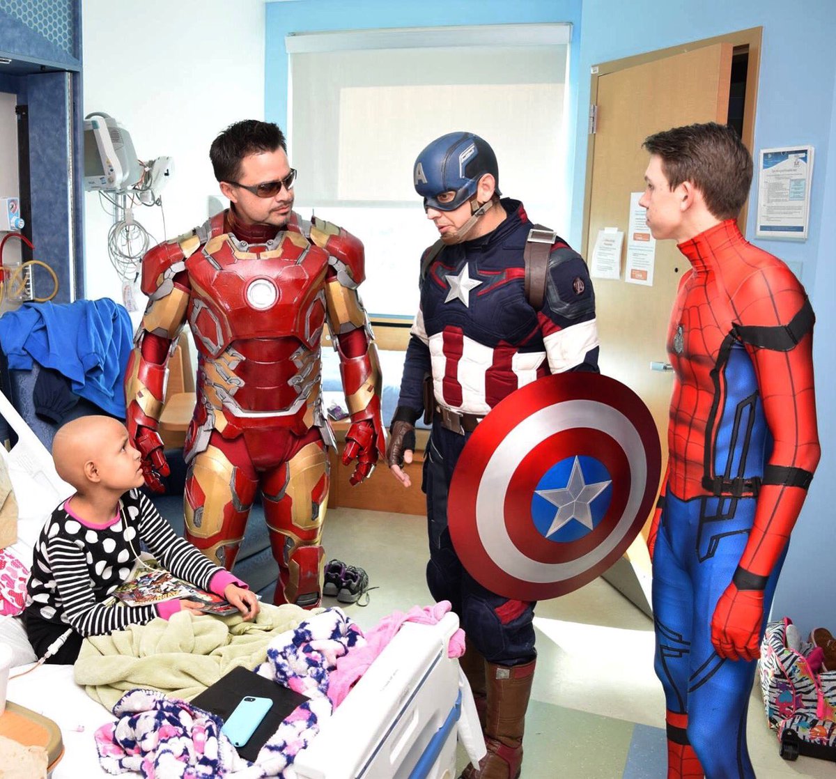 AZ Tony Stark tweet media