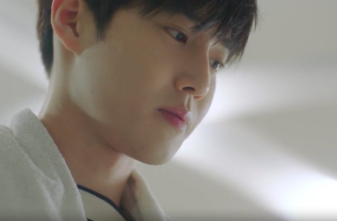 peachysooo's tweet photo. i'm not saying that junmyeon is the most beautiful man on earth but that's exactly what i'm saying https://t.co/nqVMLJnAOO