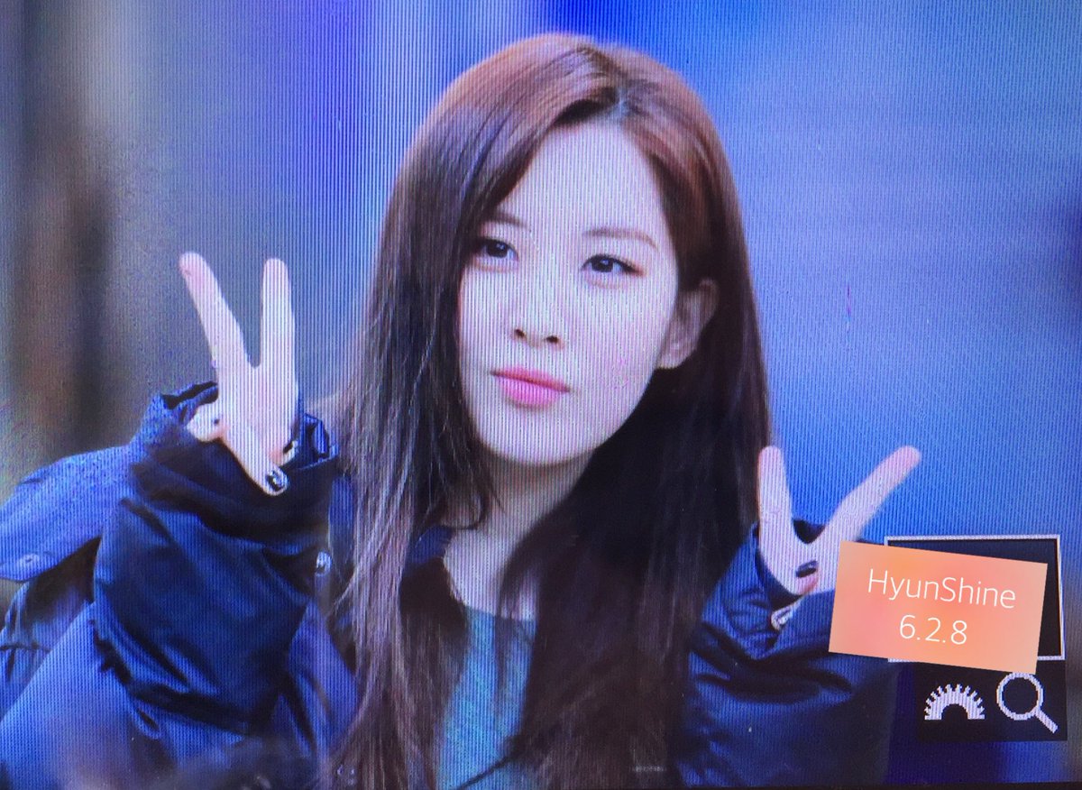 [PIC][23-01-2017]SeoHyun tham dự "KBS CoolFM Park Jiyoon Gayo Plaza Radio" vào trưa nay C206-7FUAAAAn9e