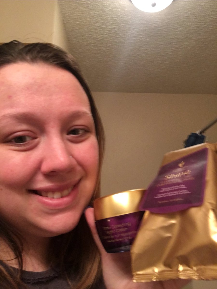 youniqueforme's tweet photo. Clean face! Thanks to #shinecloths and #nightcream my face has never felt lighter or better! https://t.co/Br9Hib7bZJ
