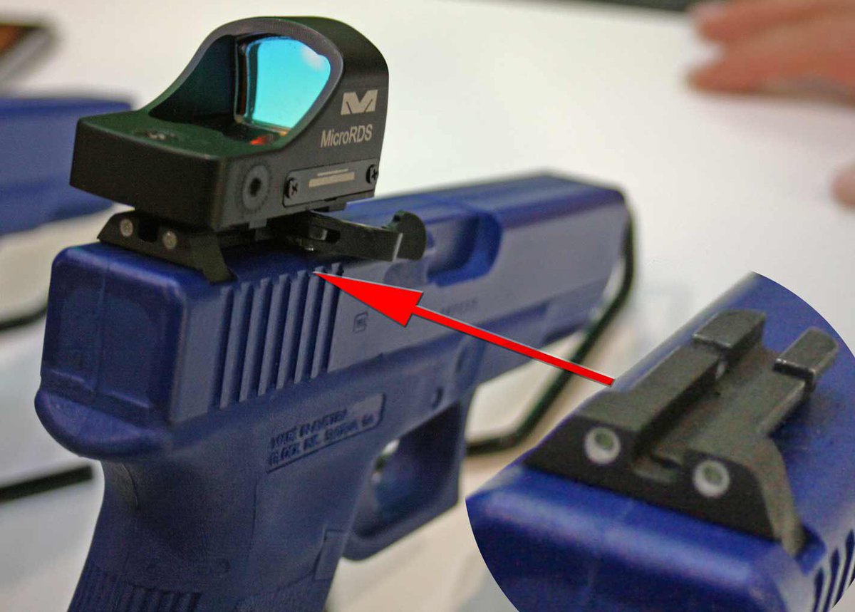 @meprolightusa is introducing the MicroRDS. Adding a rail to the rear sight allowing a removable QD red dot! #shotshow2017 #guns #2A