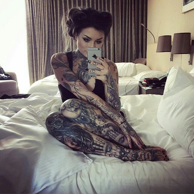 ModcrnMagic's tweet image. I·ᴍ ᴛʜᴇ ɢᴏᴏᴅ ᴡɪᴛᴄʜ

— Witch OC 

— FC: Ryan Ashley Malarkey 

— Multiverse : Multi Ship 

— Known As: #Sтяαу  

— RT ♡