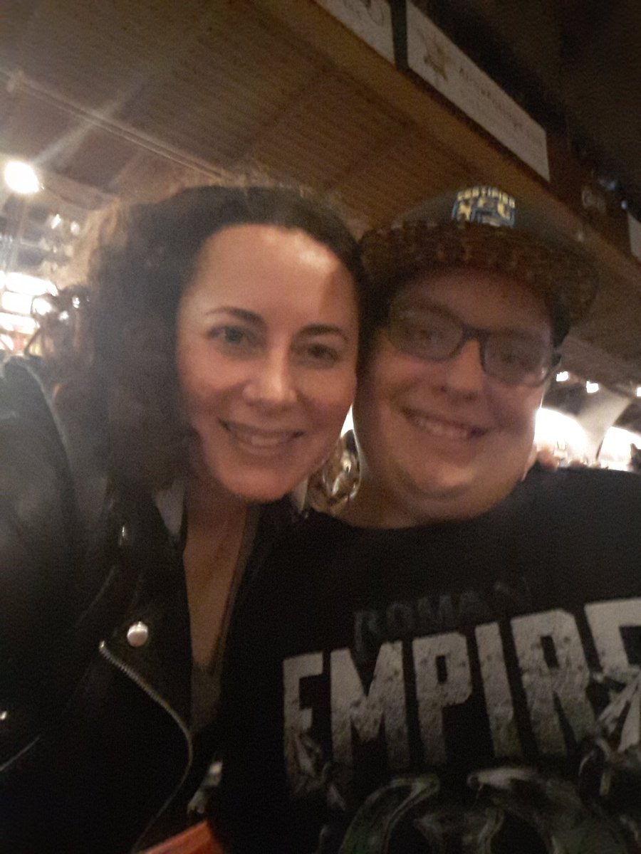 ohiorango's tweet photo. #WWECanton got to meet @NikolinaQ92 thanks for the tickets https://t.co/VU47vwESK8