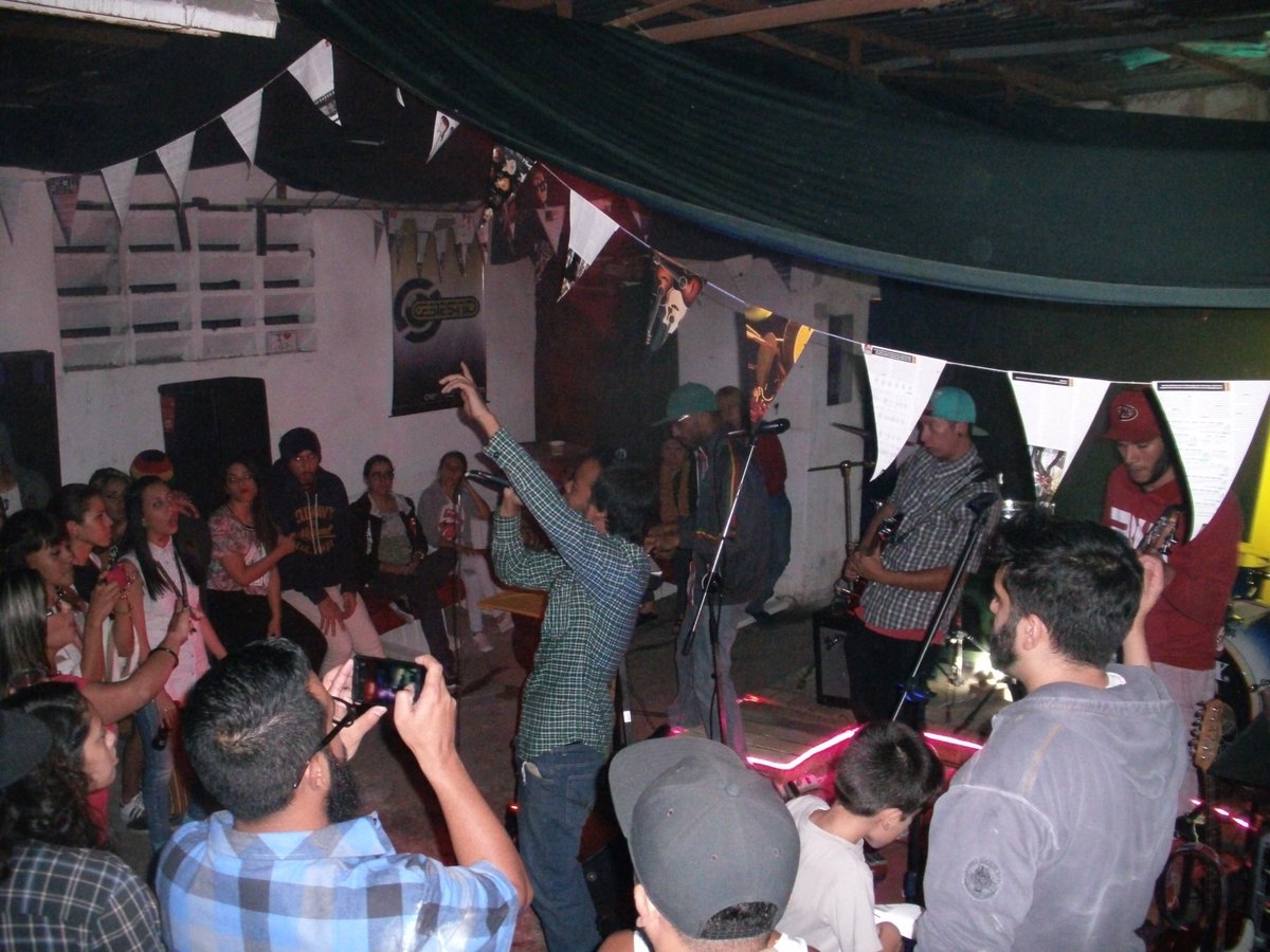 <a href="/proyectilband/">Proyectil</a> prendió la #RumbaOestera 21/01/2017