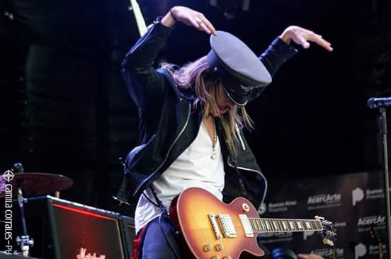 LasSatirasdeABG's tweet photo. @AIRBAGoficial un fuegoooo🔥🔥🔥
#PatoStyle 💯😻🔥
#ph @phcamilac https://t.co/RUHBos6Xoo