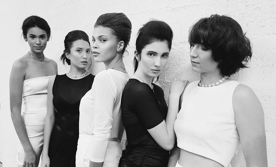 designerdanhta's tweet photo. Stand together #DanhTa

#womenswear #womensmarch #fashion #dress #fashiondesigner https://t.co/OVudefKLPT