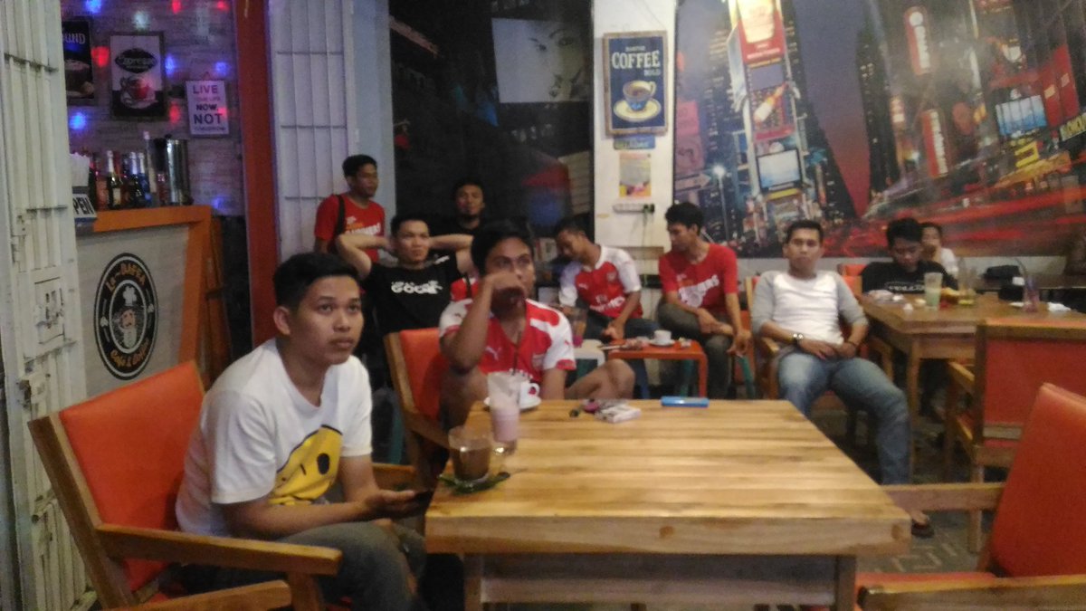 Arsenal_Soppeng's tweet photo. Terima kasih waktu'ta sodara
Kita menang DRAMATIS di EMIRATES STADIUM.
3 POIN membawa kita ke posisi RUNNER UP..!!

#SisaNobar
@ID_ARSENAL https://t.co/sTVhgp6CvO